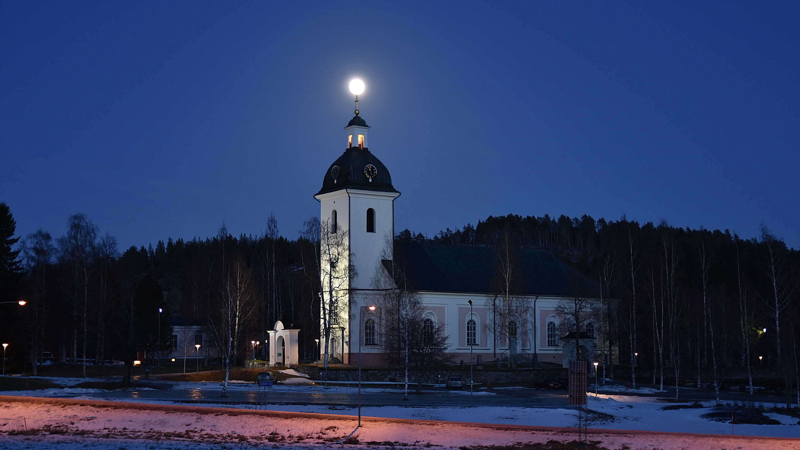 Arnäs kyrka