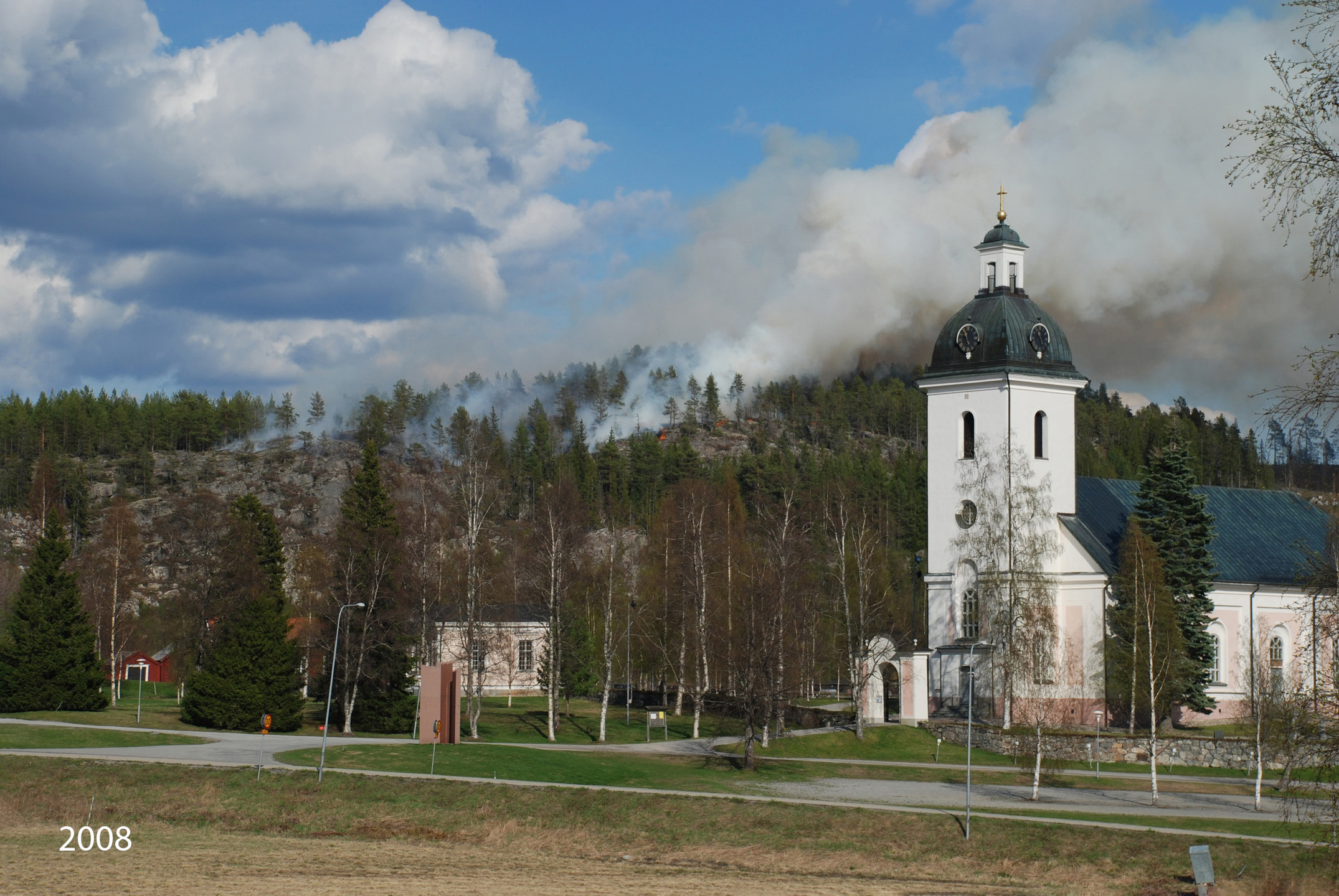 Arnäs kyrka